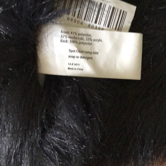 Black faux fur carpet - Picture 5 of 5